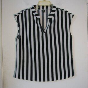 * 2/$15 Niay Striped Blouse Medium Black White Silky Lightweight Blouse